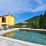 Danica With Pool - Perka Villa