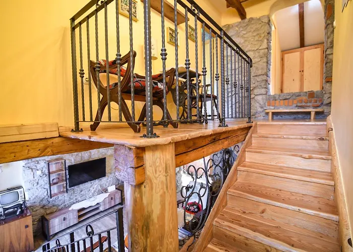 Danica With Pool - Perka * Zvoneca