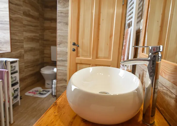 빌라 Danica With Pool - Perka *